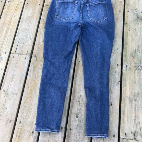 old navy jean - Picture 2 of 2